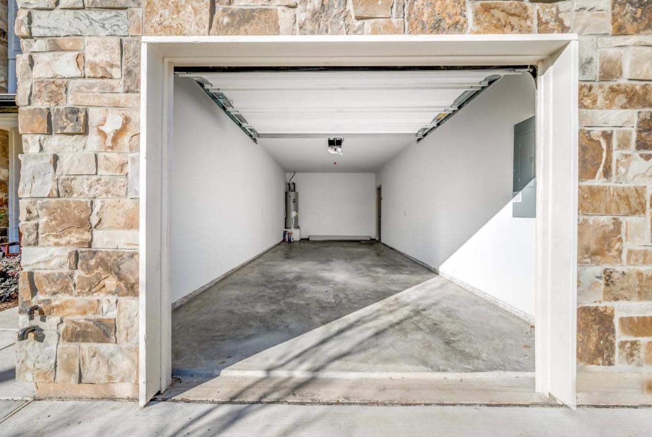 Stylish Townhome Near At&T Stadium, Globe Life, Six Flags & More Arlington Exterior foto